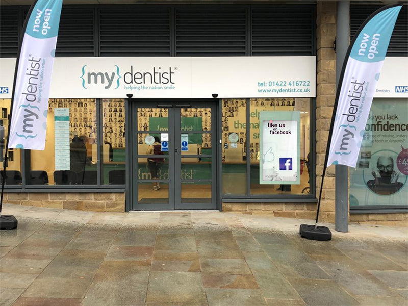 Hanging Double-Sided Window Displays