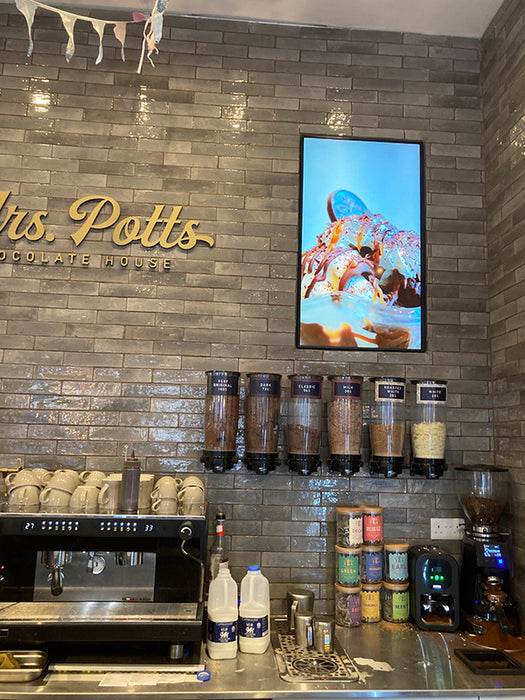 High Vibrance Android Advertising Displays