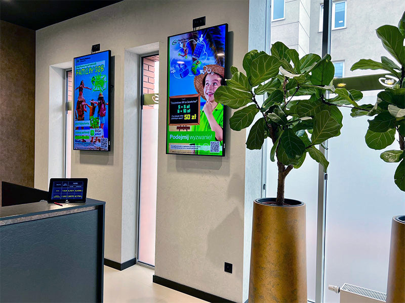 High Vibrance Android Advertising Displays