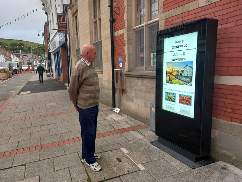 Outdoor Freestanding Digital Posters