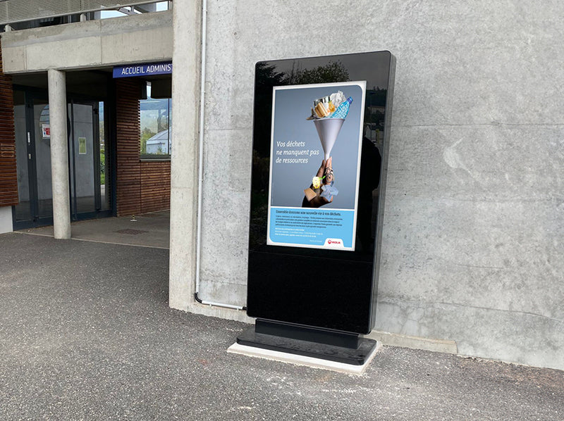 Outdoor Freestanding Digital Posters