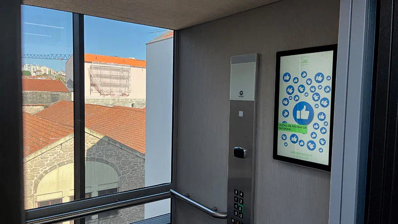 Slimline Pro Android Advertising Displays