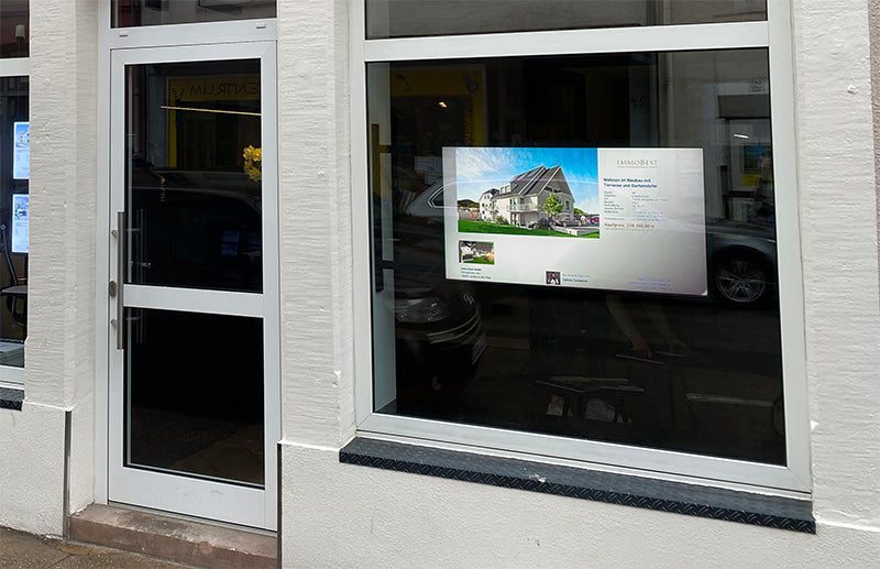 Ultra High Brightness Window Displays – 3,500cd/m² (43" - 75")