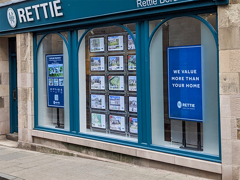 Ultra High Brightness Window Displays – 3,500cd/m² (43" - 75")