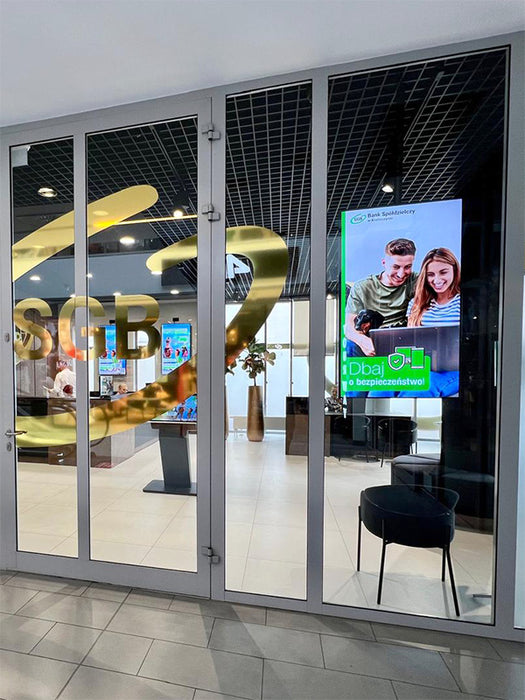 Ultra High Brightness Window Displays – 3,500cd/m² (43" - 75")