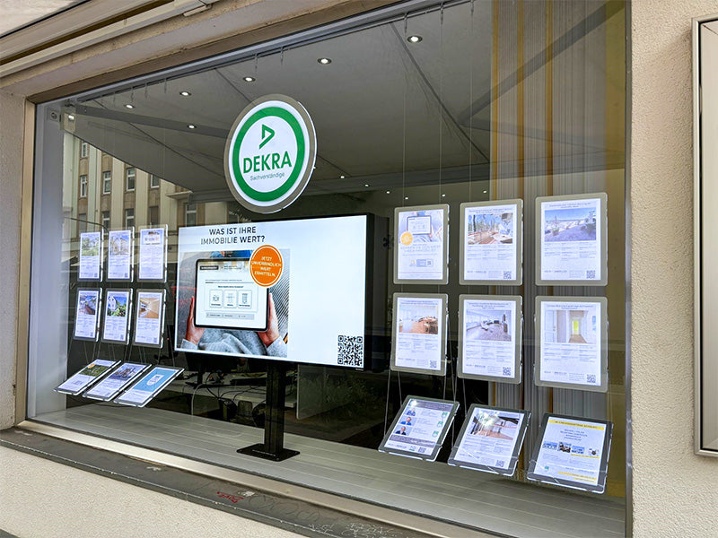 Ultra High Brightness Window Displays – 3,500cd/m² (43" - 75")