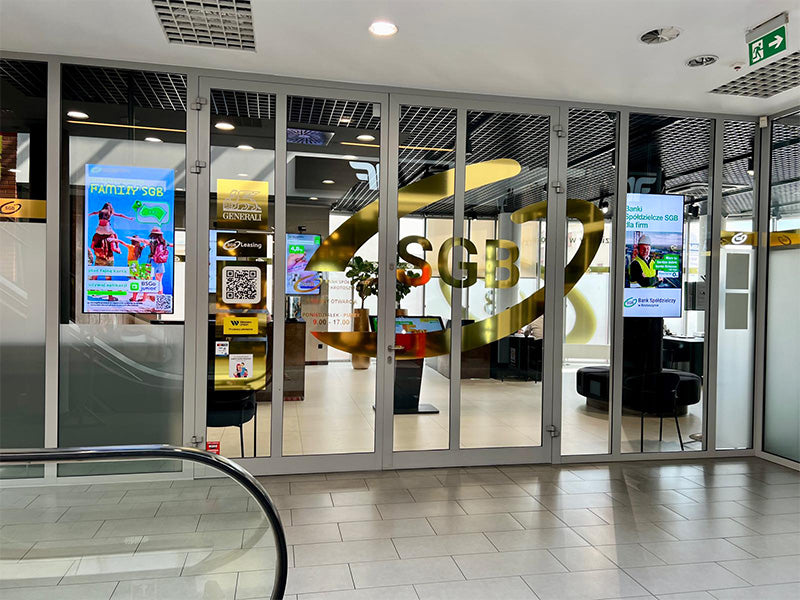 Ultra High Brightness Window Displays – 3,500cd/m² (43" - 75")