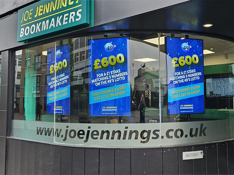 Ultra High Brightness Window Displays – 3,500cd/m² (43" - 75")