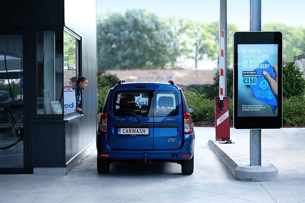 Wall-mounted Outdoor Digital Advertising Displays