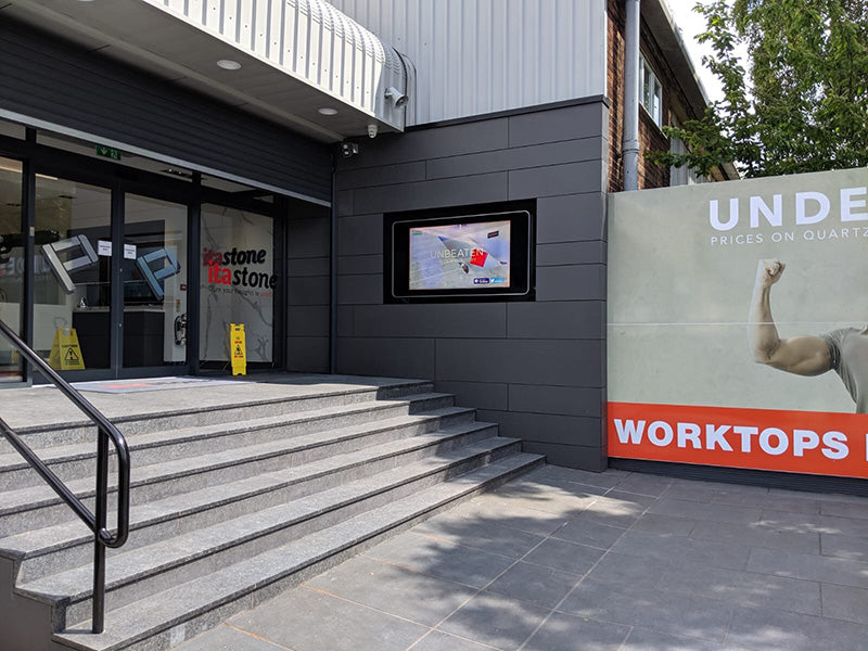 Wall-mounted Outdoor Digital Advertising Displays