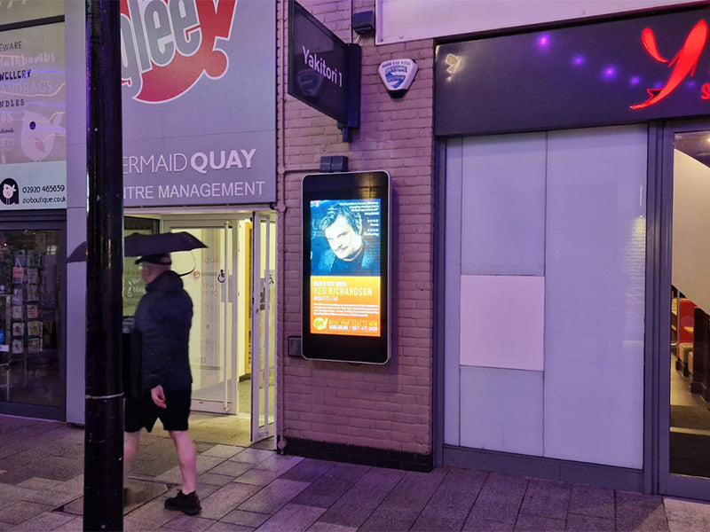 Wall-mounted Outdoor Digital Advertising Displays