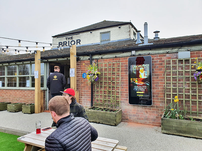 Wall-mounted Outdoor Digital Advertising Displays
