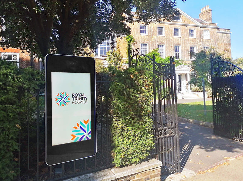 Wall-mounted Outdoor Digital Advertising Displays