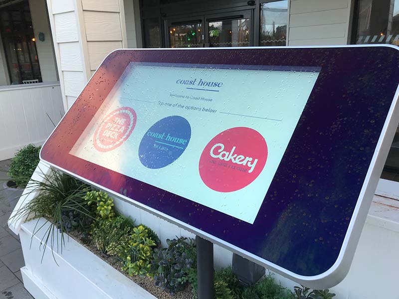 Wall-mounted Outdoor Digital Advertising Displays