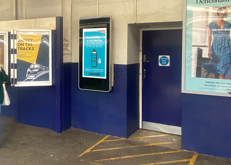 Wall-mounted Outdoor Digital Advertising Displays