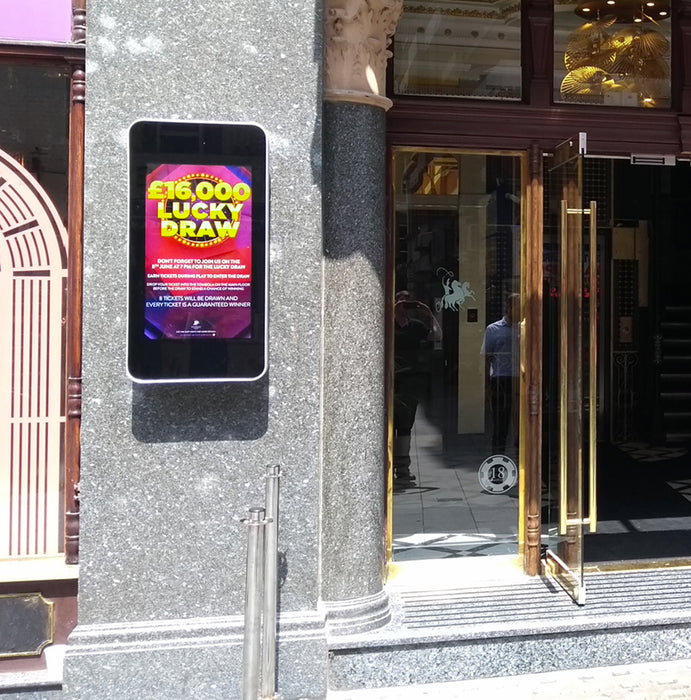 Wall-mounted Outdoor Digital Advertising Displays