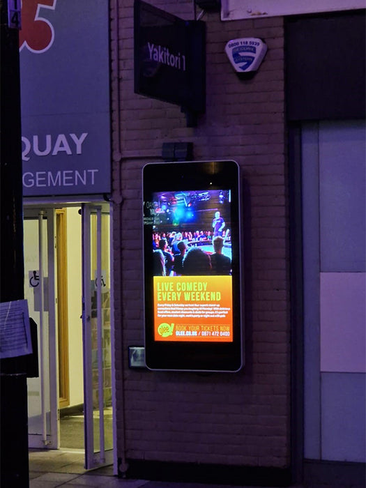 Wall-mounted Outdoor Digital Advertising Displays