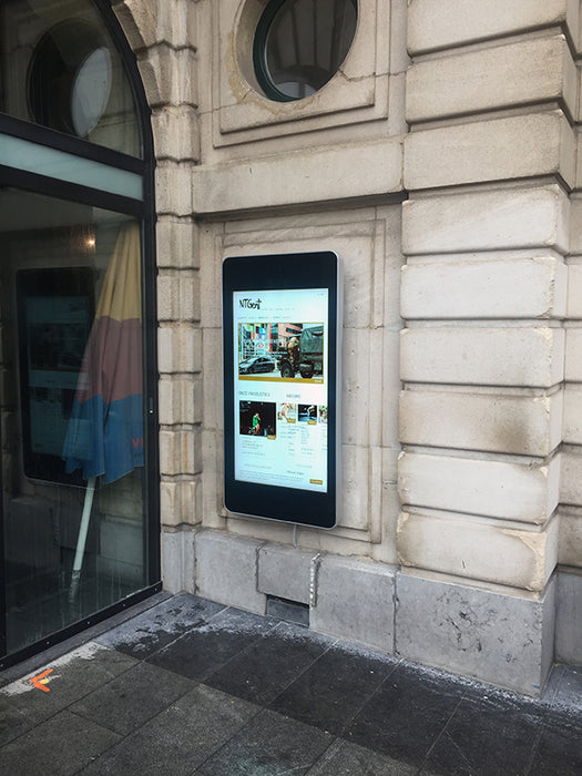 Wall-mounted Outdoor Digital Advertising Displays